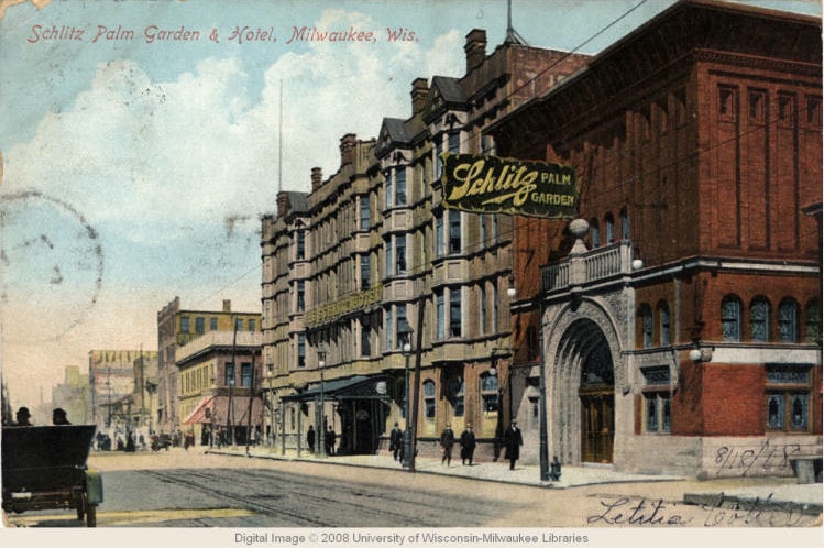 Schlitz Hotel, Milwaukee, opened in 1889.