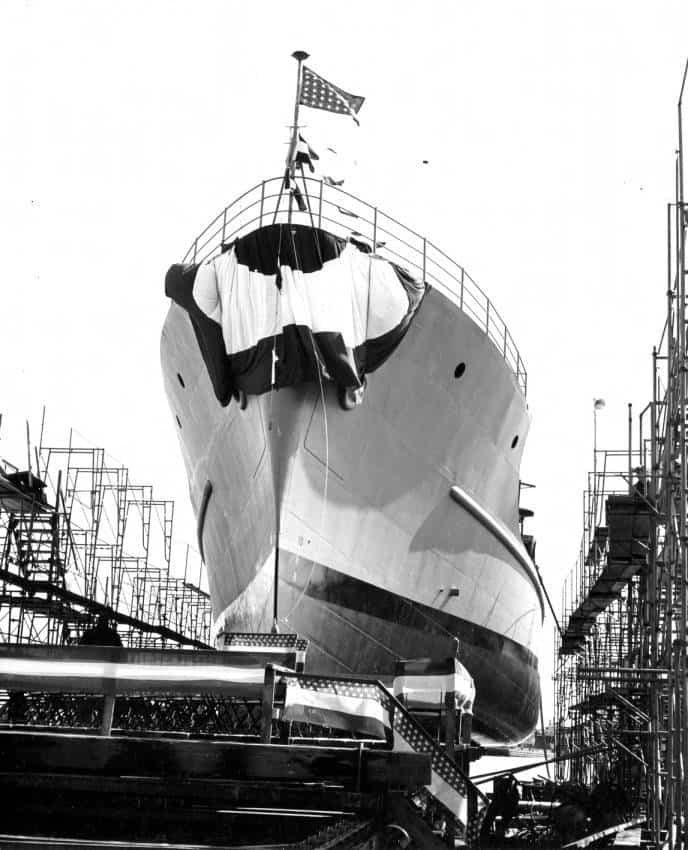 Launch of FS-344 (later known as USS Pueblo) in the Kewaunee harbor, 1944. Kewaunee Public Library.