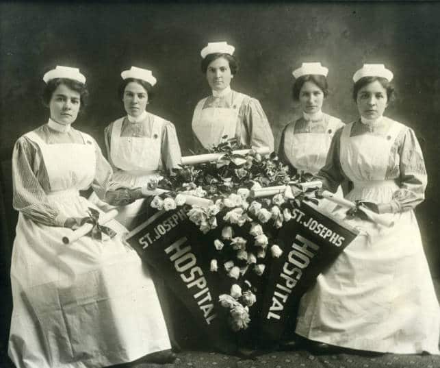 Class of 1915, St. Joseph's Hospital Training Program. Marquette University Archives.