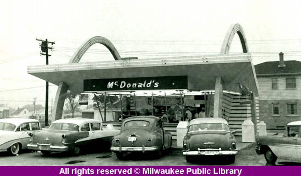 Milwaukee's first McDonald's, 1957. Milwaukee Public Library.