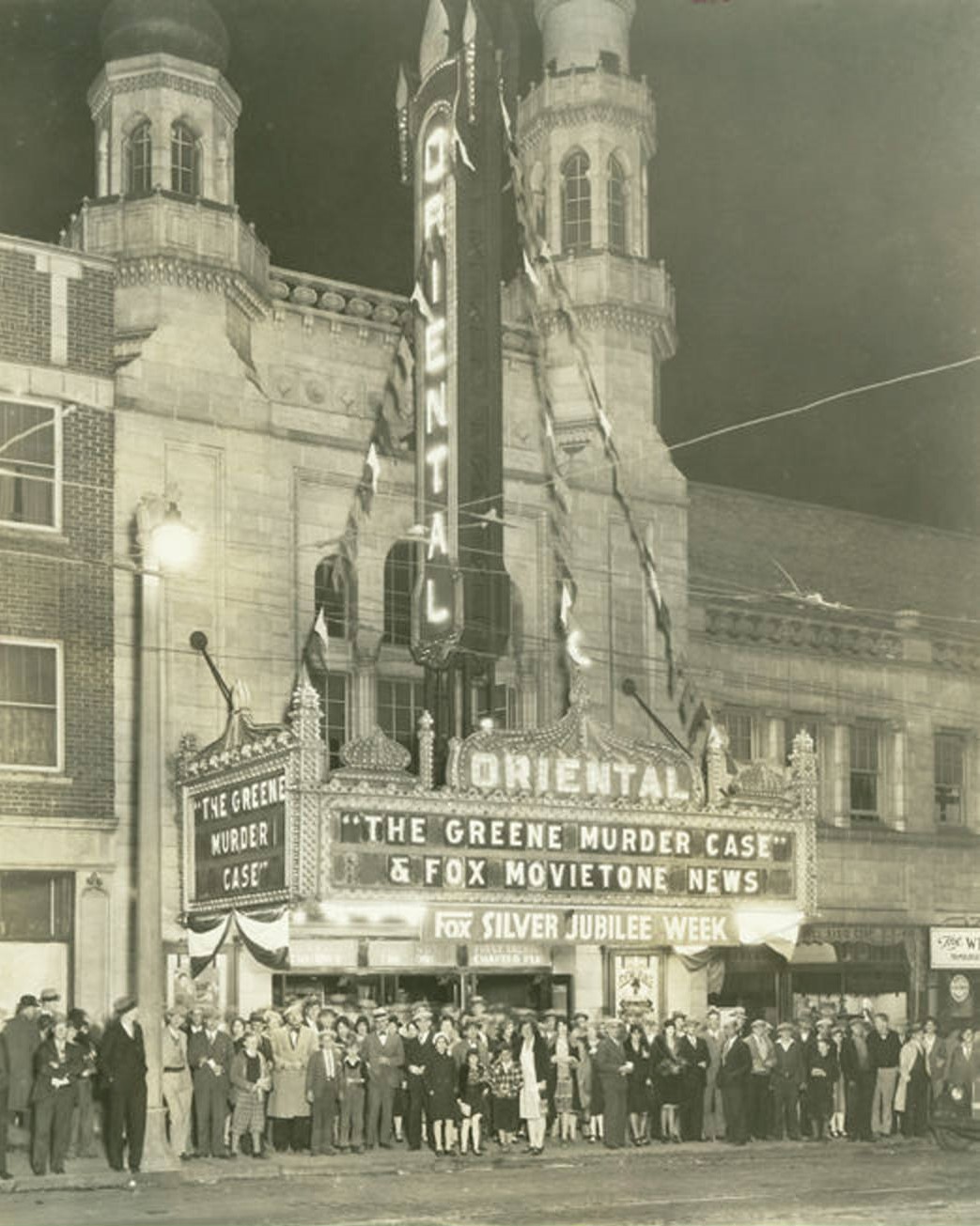 Crowd in front of the Oriental Movie Theater on October 16, 1929 to see The Greene Murder Case during Fox Silver Jubilee Week. Milwaukee Public Library.