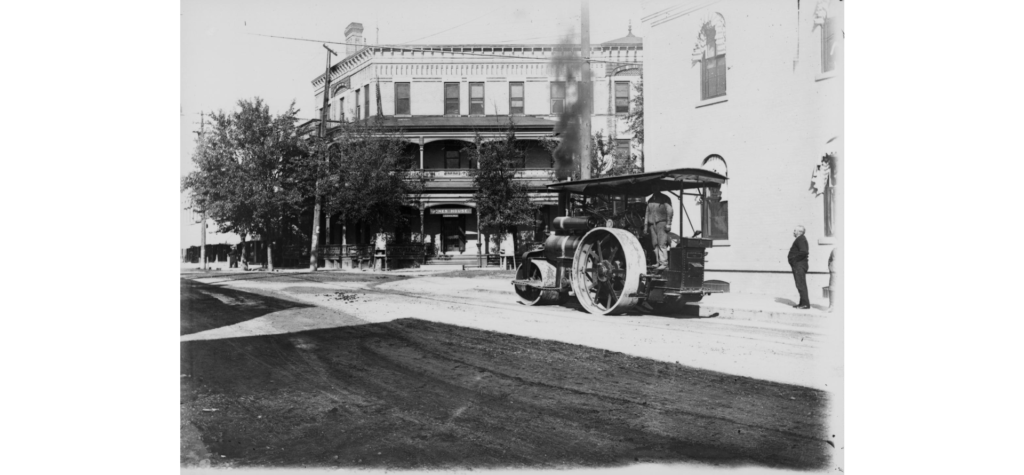 Jones House, Oconomowoc, ca. 1910 - ca. 1919
