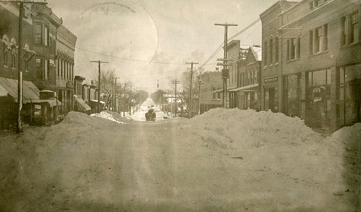 Snow covered East Main Street, 1910