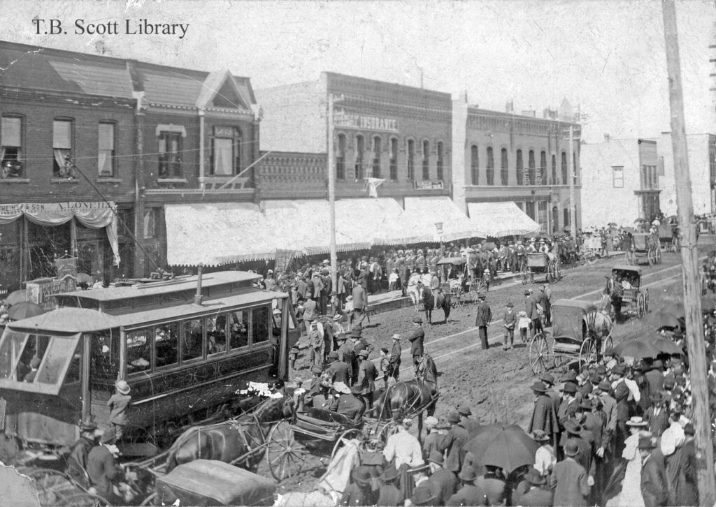Streetcar on East Main Street, Merrill, 1892 or 1893.