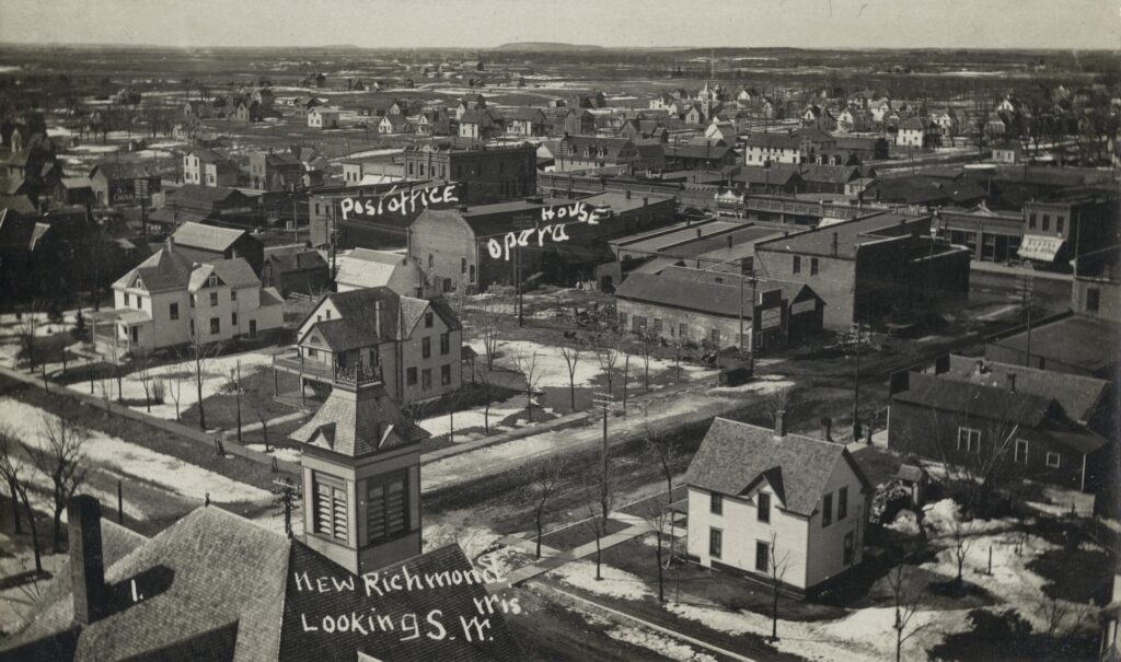 By 1909, New Richmond had really recovered from the catastrophic tornado from 20 years earlier. Aerial view of New Richmond, facing southwest.