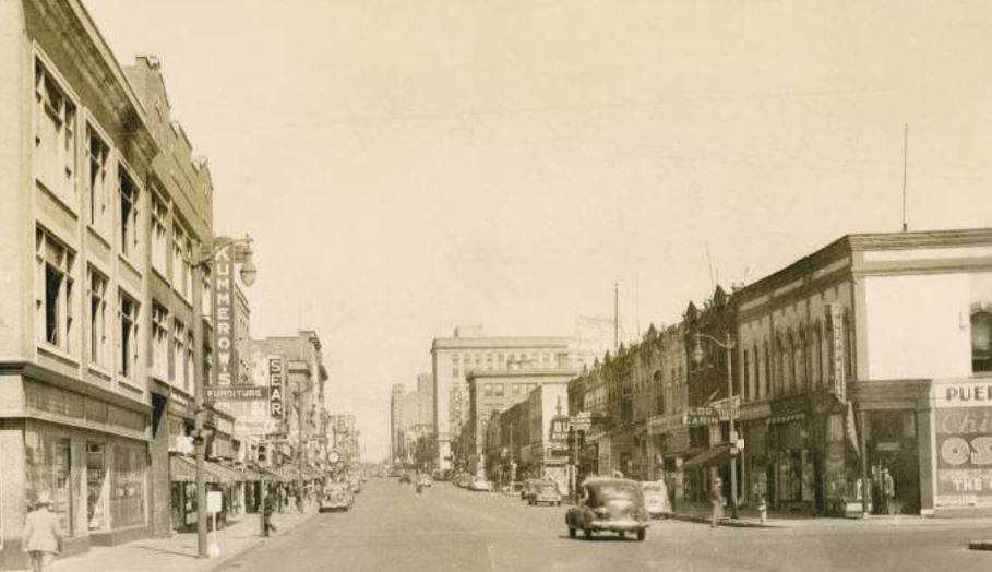 Looking north up Main Street from the corner of Marion and Ceape Streets., 1946.