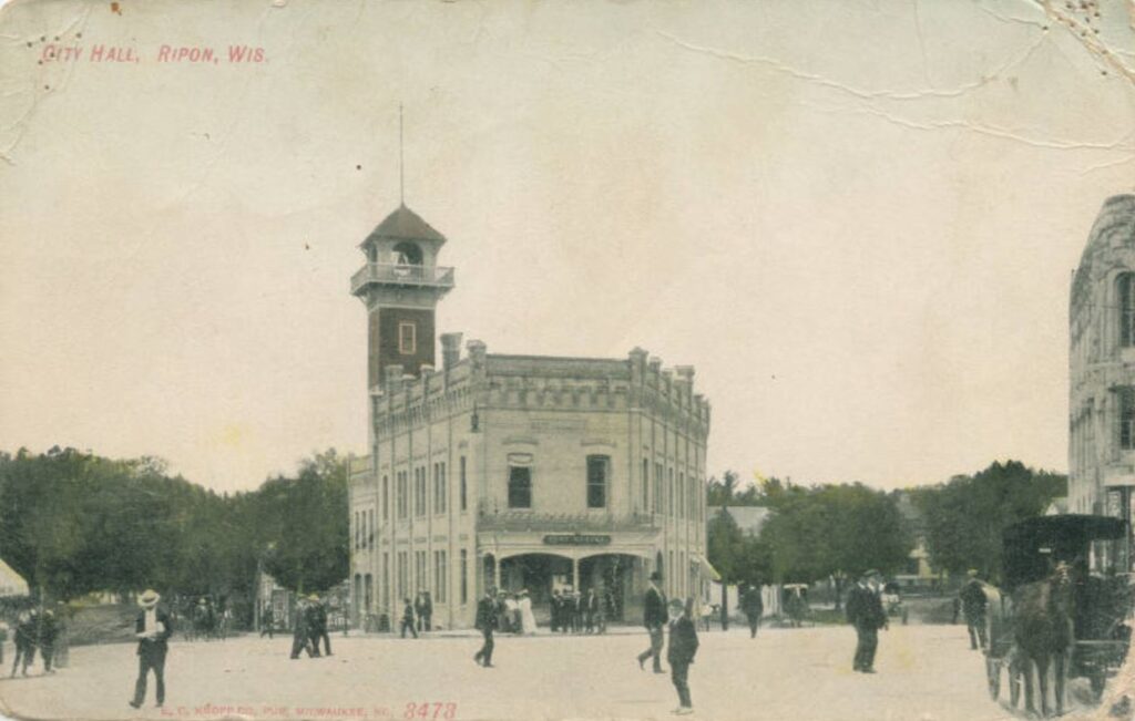 South end of square in front of City Hall, 1908.
