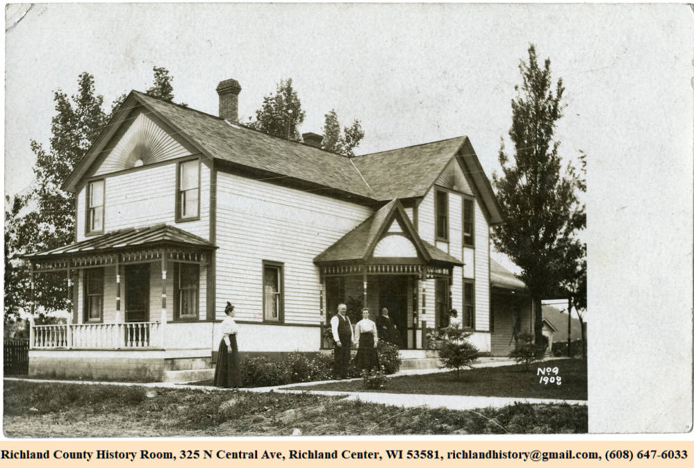 Home of James Kelley, Yuba, Henrietta Township, Richland County, Wisconsin, 1908.