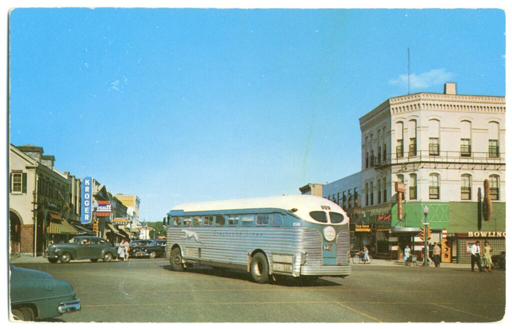 Photograph of intersection of Main and Broad streets, circa 1945-1955.